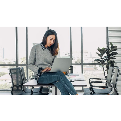 AI in 2024: Five trends workers need to know icon