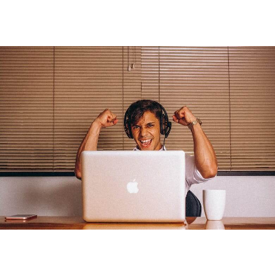 How to patent your research and still write your thesis icon