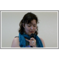 Dedalo: looking for Clusters Explanations in a Labyrinth of Linked Data