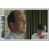 How to choose the covariance for Gaussian process regression independently of the basis