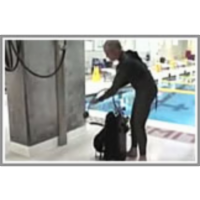 Cleaning and disassembling equipment icon