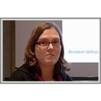 Nonnegative garrote in additive models using P-splines icon